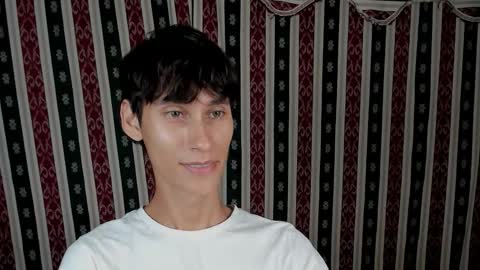 Snapshot of paimon_goetia chatting on 11/21/25, 03:05 Alexander Grigori online show from 11/21/25, 03:05