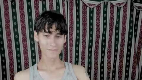 Snapshot of paimon_goetia chatting on 02/18/26, 01:45 Alexander Grigori online show from 02/18/26, 01:45