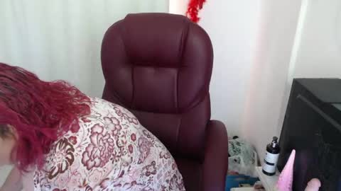 paiper online show from 04/12/26, 02:55