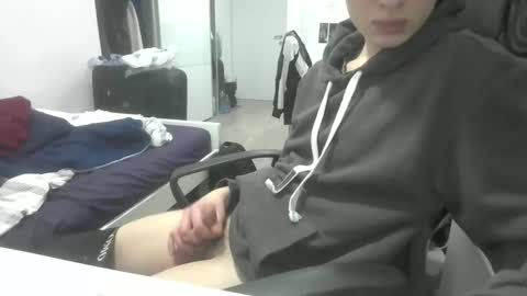 pere online show from 02/07/26, 02:21