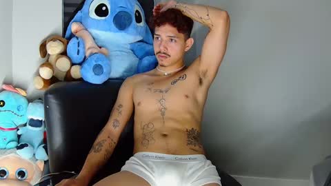 Snapshot of palaciosthomaa chatting on 09/29/25, 07:51 Math Jhons online show from 09/29/25, 07:51