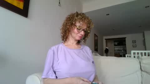 Snapshot of palaustudio chatting on 10/18/25, 08:59 Merce online show from 10/18/25, 08:59