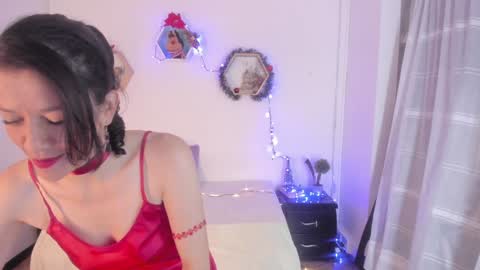 Paloma  online show from 12/31/24, 08:02