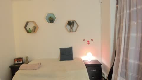 Paloma  online show from 04/06/26, 09:38