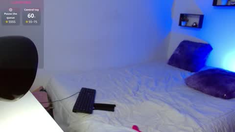 Snapshot of pamela_2863 chatting on 09/20/25, 11:50 pamela_2863 online show from 09/20/25, 11:50