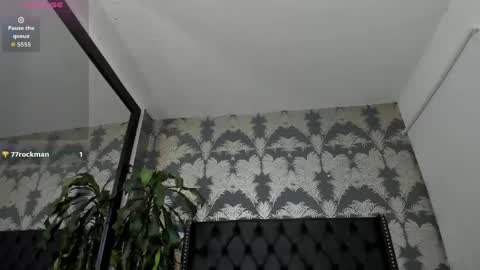 Snapshot of pamela_di_angelo chatting on 04/24/26, 10:34 Pamela online show from 04/24/26, 10:34