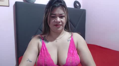 pamela_echeverria online show from 09/13/25, 10:37