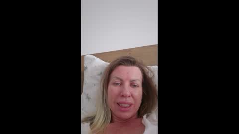 Snapshot of pamela_issy chatting on 02/16/26, 01:51 PAMEL ISSY online show from 02/16/26, 01:51