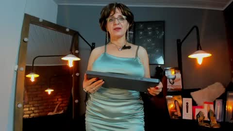 pamela_mature41 online show from 04/18/26, 02:37