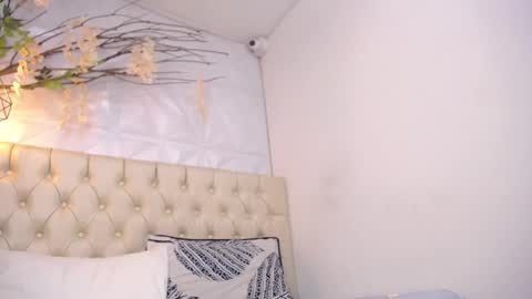 Pamela online show from 12/19/25, 02:35