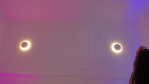 Snapshot of pamela_vega chatting on 10/28/25, 11:47 Manuela online show from 10/28/25, 11:47