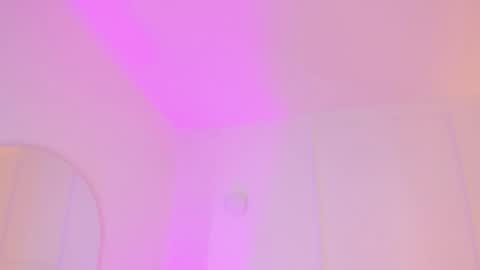 Snapshot of pamela_vega chatting on 11/14/25, 11:42 Manuela online show from 11/14/25, 11:42