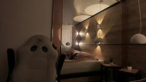 Snapshot of pamela_west chatting on 11/13/25, 07:57 Pamela West online show from 11/13/25, 07:57