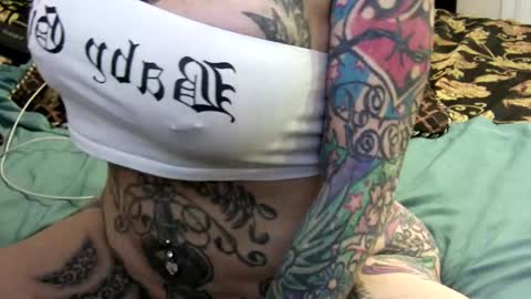 PAMELA GUNNS online show from 03/20/26, 05:40