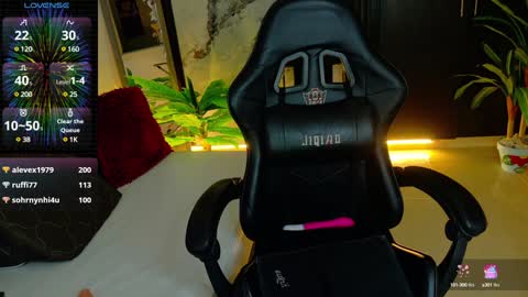 Snapshot of pamelajackson__ chatting on 12/30/24, 01:37 Paola online show from 12/30/24, 01:37