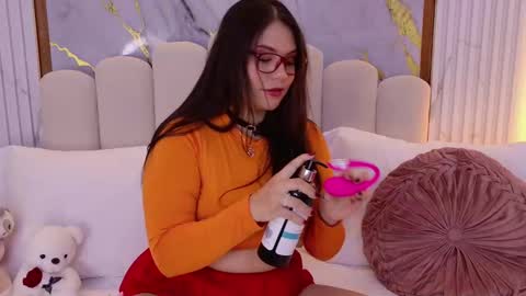 Snapshot of pamelajons_ chatting on 10/17/25, 01:03 Pamela online show from 10/17/25, 01:03