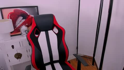 PamelaLips online show from 04/21/26, 09:28