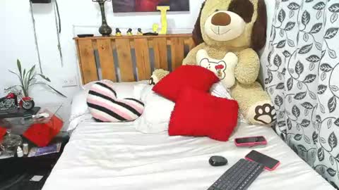 Snapshot of pamelaruiizz3 chatting on 06/16/26, 12:30 Pamela online show from 06/16/26, 12:30