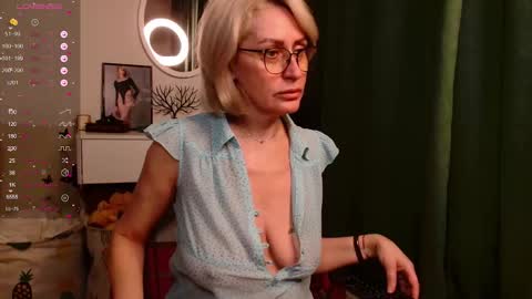 pamellamurphy online show from 03/17/26, 01:10