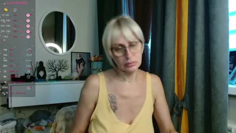 Snapshot of pamellamurphy chatting on 07/09/26, 02:15 pamellamurphy online show from 07/09/26, 02:15