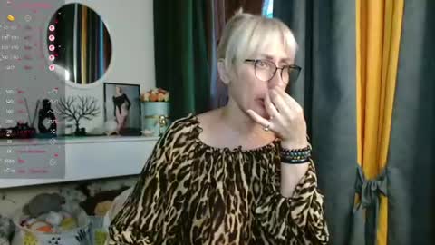Snapshot of pamellamurphy chatting on 07/11/26, 11:39 pamellamurphy online show from 07/11/26, 11:39