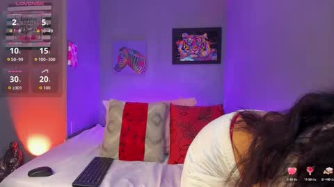 Snapshot of pammelaross chatting on 09/27/25, 05:18 Pammela online show from 09/27/25, 05:18