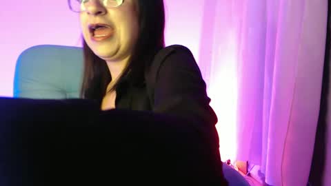 Snapshot of pandoragirlxxx chatting on 02/27/25, 02:21 Carolinesworldx online show from 02/27/25, 02:21