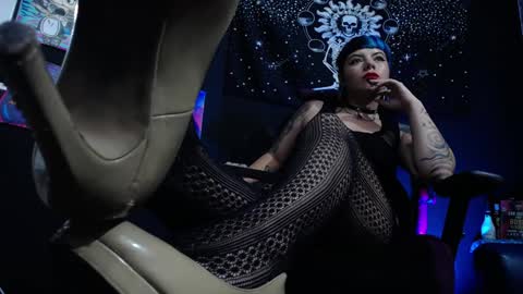       online show from 02/07/25, 08:20