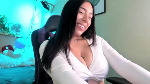 Ana Laura online show from 03/22/26, 02:04