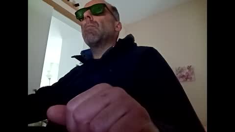 Snapshot of pansak1973 chatting on 02/21/25, 10:39 pansak1973 online show from 02/21/25, 10:39