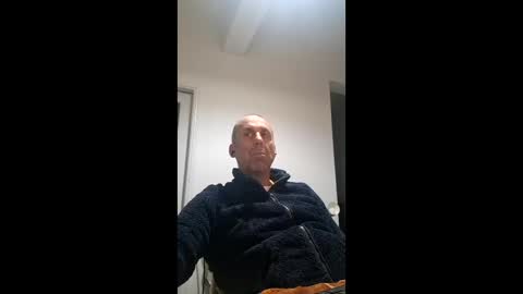 Snapshot of pansak1973 chatting on 12/15/25, 07:07 pansak1973 online show from 12/15/25, 07:07