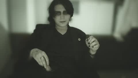 In bio online show from 04/15/26, 07:10