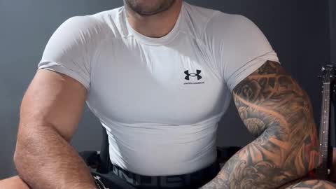 Oleg online show from 10/25/25, 07:38