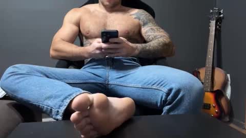 Oleg online show from 11/21/25, 05:17