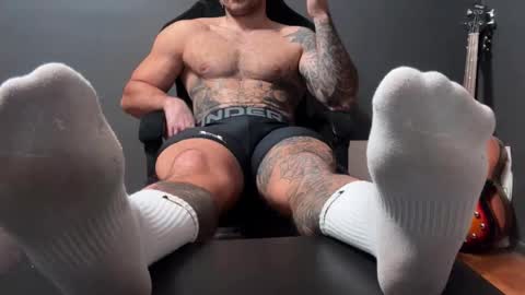 Oleg online show from 11/25/25, 06:24