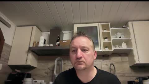 Snapshot of pantman24 chatting on 12/21/25, 04:47 pantman24 online show from 12/21/25, 04:47