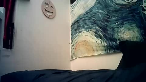 Snapshot of pantslesstraveler_plt chatting on 12/16/24, 05:49 PantsLessTraveler online show from 12/16/24, 05:49