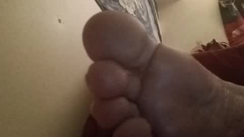 Snapshot of pantslesstraveler_plt chatting on 12/16/24, 09:41 PantsLessTraveler online show from 12/16/24, 09:41