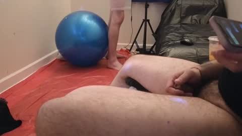 Snapshot of pantslesstraveler_plt chatting on 01/18/25, 01:41 PantsLessTraveler online show from 01/18/25, 01:41