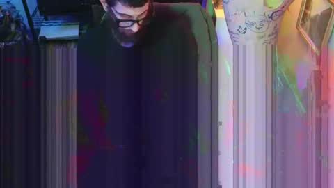 Snapshot of pantslesstraveler_plt chatting on 01/30/25, 01:00 PantsLessTraveler online show from 01/30/25, 01:00