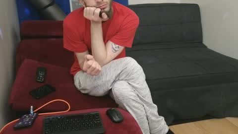 Snapshot of pantslesstraveler_plt chatting on 02/19/25, 10:12 PantsLessTraveler online show from 02/19/25, 10:12