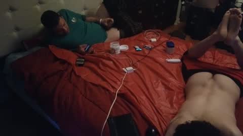 Snapshot of pantslesstraveler_plt chatting on 02/27/25, 03:47 PantsLessTraveler online show from 02/27/25, 03:47