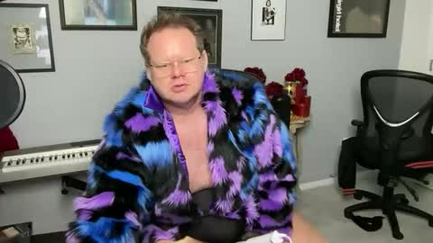 PantyhoseKing online show from 11/29/25, 01:14