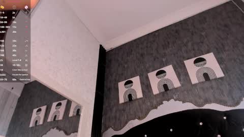      online show from 04/22/26, 01:23