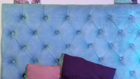 Paola Lyon online show from 09/20/25, 05:14