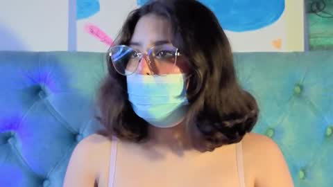 Paola Lyon online show from 02/04/26, 06:58