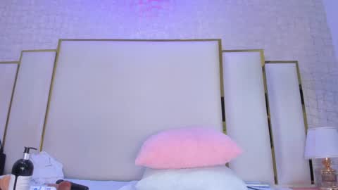 Snapshot of paolaa_rodriguez chatting on 04/28/26, 11:48 Paola online show from 04/28/26, 11:48