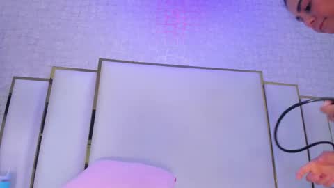 Snapshot of paolaa_rodriguez chatting on 04/29/26, 09:35 Paola online show from 04/29/26, 09:35