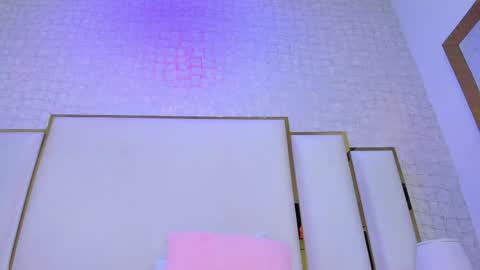 Snapshot of paolaa_rodriguez chatting on 05/12/26, 12:35 Paola online show from 05/12/26, 12:35