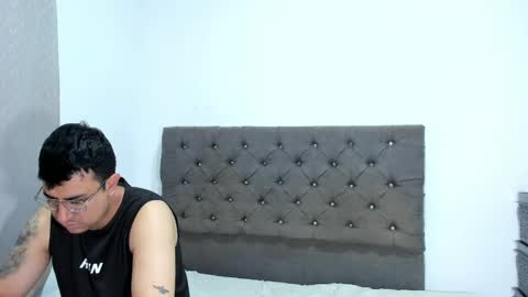 Snapshot of paolaanddaniel chatting on 05/21/26, 11:28 paolaanddaniel online show from 05/21/26, 11:28
